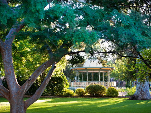 Robertson Park - Tourism Caloundra 0