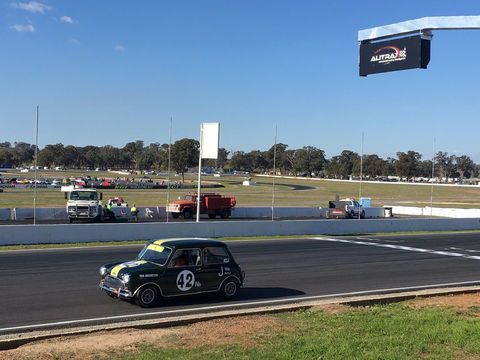 Winton Motor Raceway - Tourism Caloundra 1