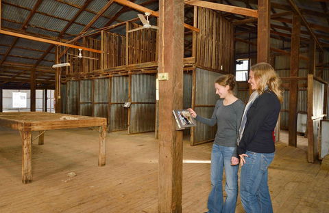 Yanga Woolshed - Tourism Caloundra 0
