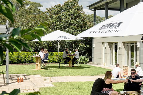 Tulloch Wines - Wine Tasting Paired With Local Handmade Chocolates - Tourism Caloundra 6