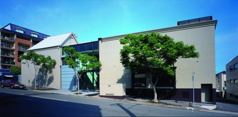 Philip Bacon Galleries - Tourism Caloundra 0
