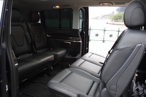 REGAL - Luxury Airport Round Trip, Bespoke Premium Transfer And Tours - Tourism Caloundra 3