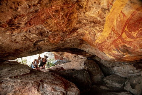 Arnhem Land Injalak Hill Full-Day Tour From Jabiru - Tourism Caloundra 1