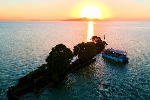 Aquascene Magnetic Island Sunset & Shipwreck Tour - Tourism Caloundra 0