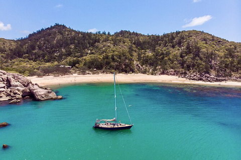 Helicopter And Magnetic Island Sailing - Tourism Caloundra 6