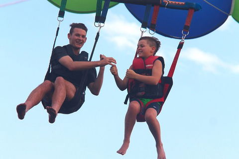 Parasail / Flyboard Package For 2 - Tourism Caloundra 5
