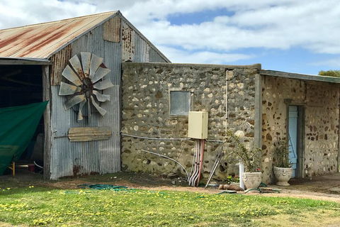 Kangaroo Island Food And Wine Trail Tour - Tourism Caloundra 0