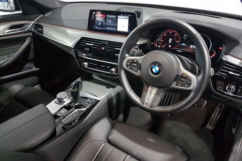 Avalon Airport Private Transport - Tourism Caloundra 0