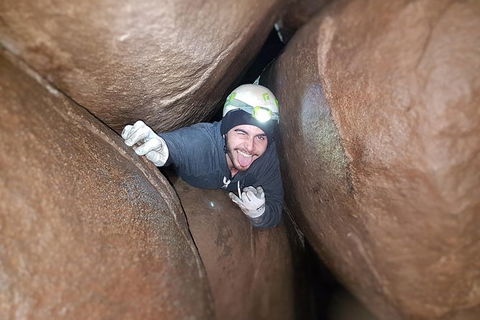 Adventure Caving - Tourism Caloundra 0