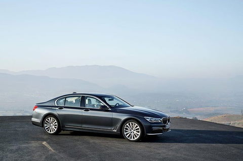 Town Car Hire Melbourne Airport To CBD - Tourism Caloundra 3