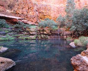Gorge Rim Walk, Dales Gorge - Tourism Caloundra 0