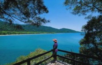 Tropical Horizons Tours - Tourism Caloundra 2