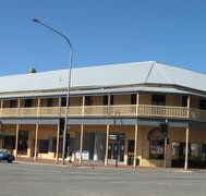 Colac Hotel - Tourism Caloundra