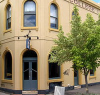 The College Lawn Hotel - Tourism Caloundra