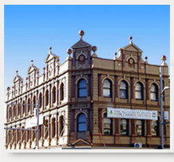 Agincourt Hotel - Tourism Caloundra 0