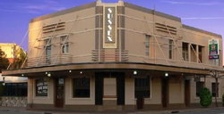Sussex Hotel - Tourism Caloundra 1