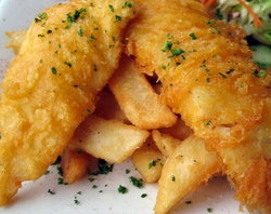Royal Arms Hotel - Tourism Caloundra 1