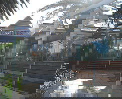 Doyles Bridge Hotel - Tourism Caloundra 2