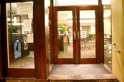 Gladstone Park Hotel - Tourism Caloundra 2