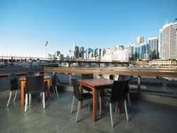 Watershed Hotel - Tourism Caloundra 3