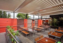 Gladstone Hotel - Tourism Caloundra 3