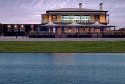 Birkenhead Tavern - Tourism Caloundra 0
