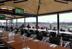 Birkenhead Tavern - Tourism Caloundra 3