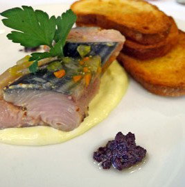 Vatel Restaurant - Tourism Caloundra 0