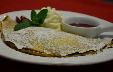 Des Alpes Swiss Restaurant - Tourism Caloundra 2