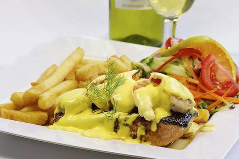 Fish Frenzy - Tourism Caloundra 4