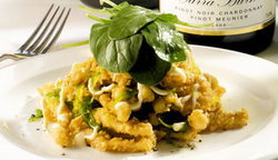 MGM's Tavern - Tourism Caloundra 0