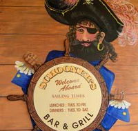 Schooners Bar  Grill - Tourism Caloundra