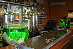 The Tap On Mitchell - Home Of The Fishbowl Cocktail - Tourism Caloundra 0