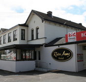 River Arms Hotel - Tourism Caloundra