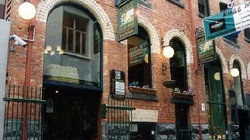 Pugg Mahones Irish Pub - Tourism Caloundra 0