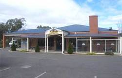 Braidie's Tavern - Tourism Caloundra 1