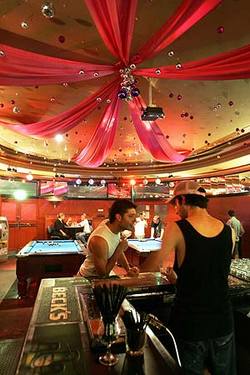 Imperial Hotel Erskineville - Tourism Caloundra 1