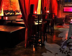 Charlie's Bar - Tourism Caloundra 2