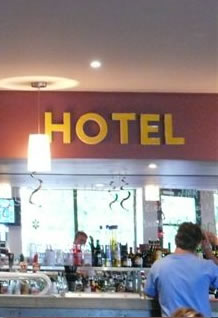 Golden Fleece Hotel - Tourism Caloundra 3