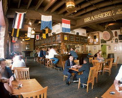 Lord Nelson Brewery Hotel - Tourism Caloundra 3