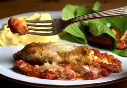 All Year Round Tavern - Tourism Caloundra 3