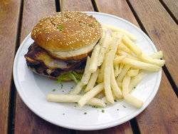 Cabbage Tree Hotel - Tourism Caloundra 3