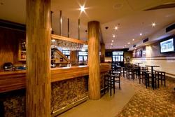 The Coopers Hotel Newtown - Tourism Caloundra 3