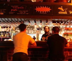 Old Fitzroy Hotel - Tourism Caloundra 3