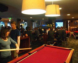 The Broadway Tavern - Tourism Caloundra 3