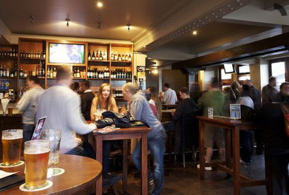 Limerick Arms Hotel - Tourism Caloundra 5