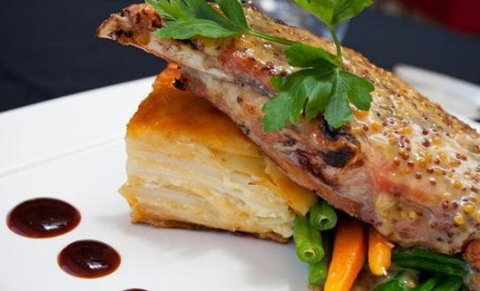 Latitude 21 Restaurant & Bar - Tourism Caloundra 3