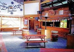 Peter Lalor Hotel - Tourism Caloundra 0