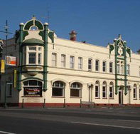 Leura Hotel - Tourism Caloundra