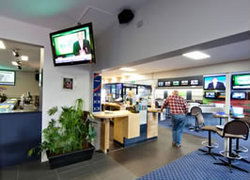 Kings Creek Hotel - Tourism Caloundra 0